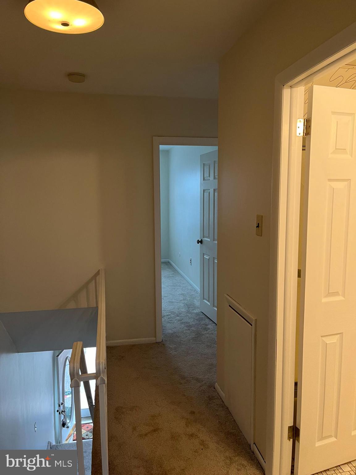 3584 Dows Road Philadelphia, PA 19154 - Photo 15 of 49 Hallway