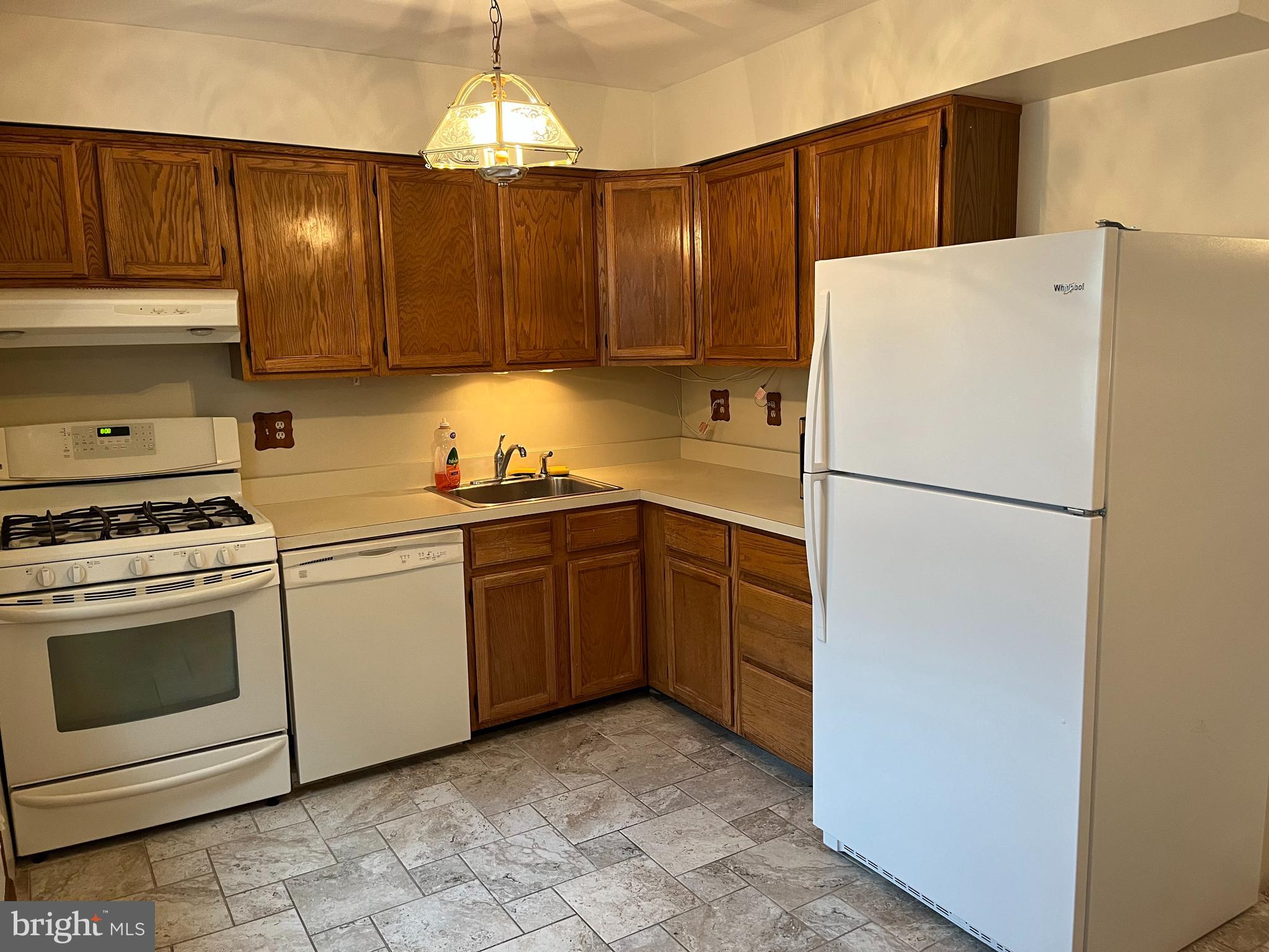 3584 Dows Road Philadelphia, PA 19154 - Photo 4 of 49 Kitchen