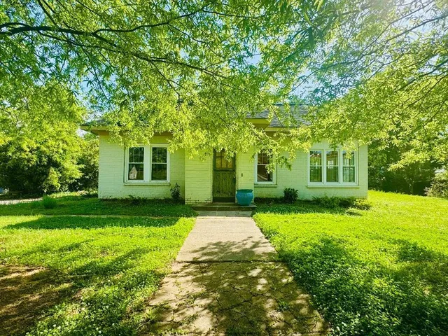 $179,000 | 704 North Street, Greenwood, SC 29649