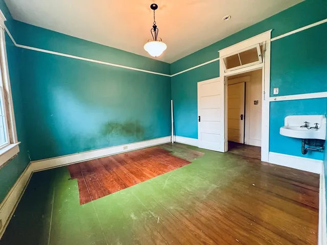 $179,000 | 704 North Street, Greenwood, SC 29649