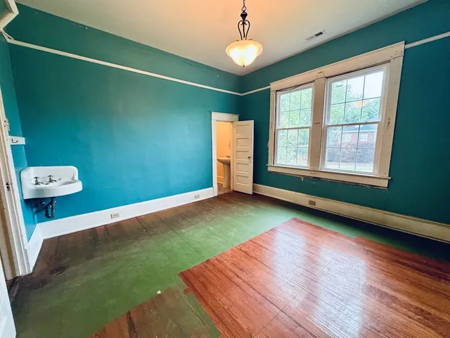 $179,000 | 704 North Street, Greenwood, SC 29649