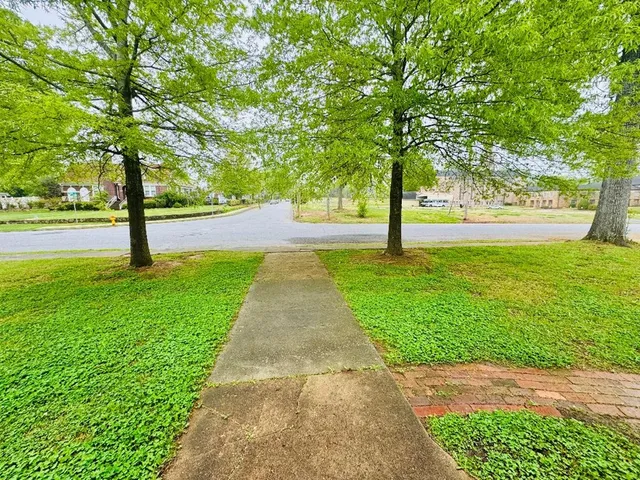 $179,000 | 704 North Street, Greenwood, SC 29649