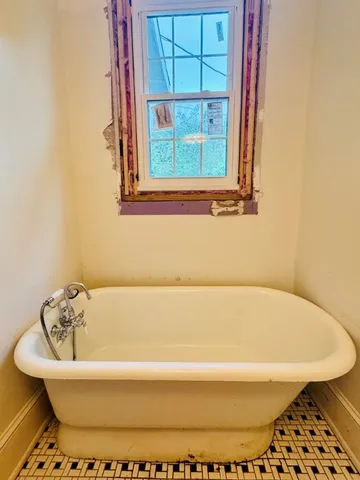 $179,000 | 704 North Street, Greenwood, SC 29649