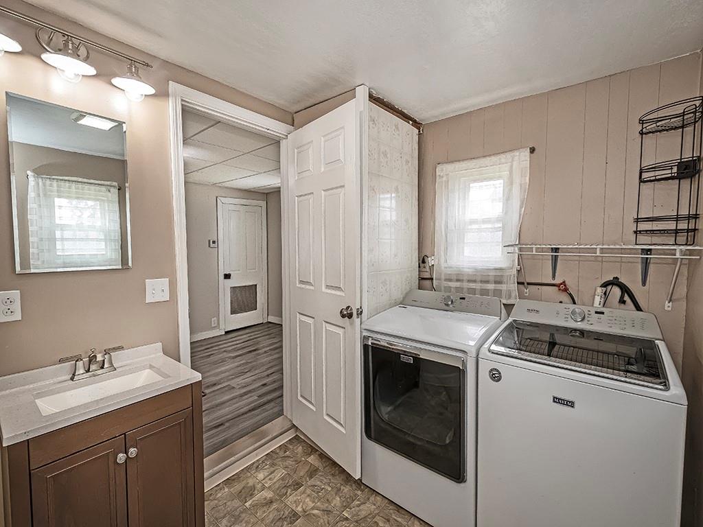 424 2nd Avenue Cadogan, PA 16212 - Photo 18 of 25 a kitchen with a sink stove and refrigerator