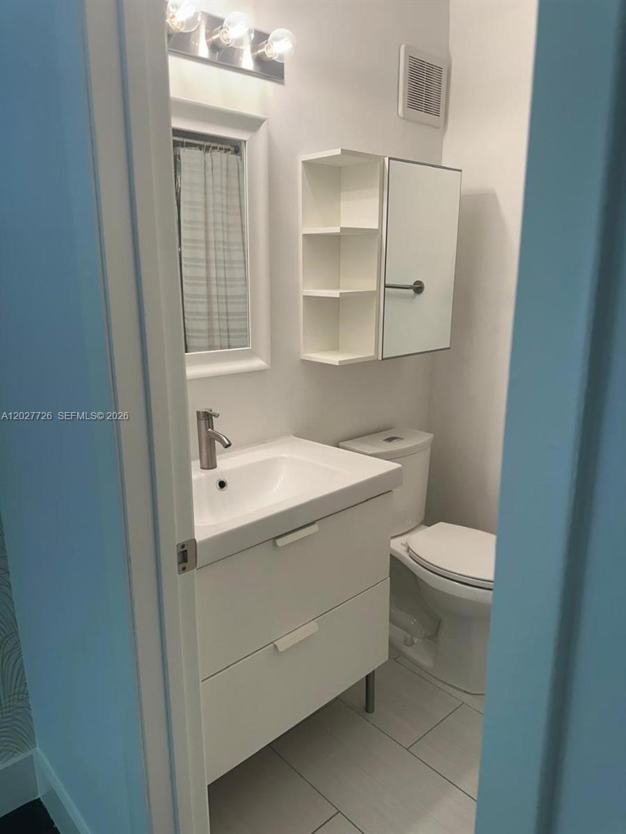 6840 Southwest 45th Lane, Unit 6 Miami, FL 33155 - Photo 18 of 20