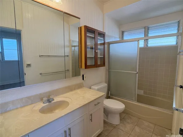 $3,500 | 1124 16th Avenue, Unit B, Honolulu, HI 96816