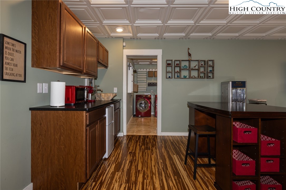 683 Hawk Ridge Road Deep Gap, NC 28618 - Photo 34 of 46