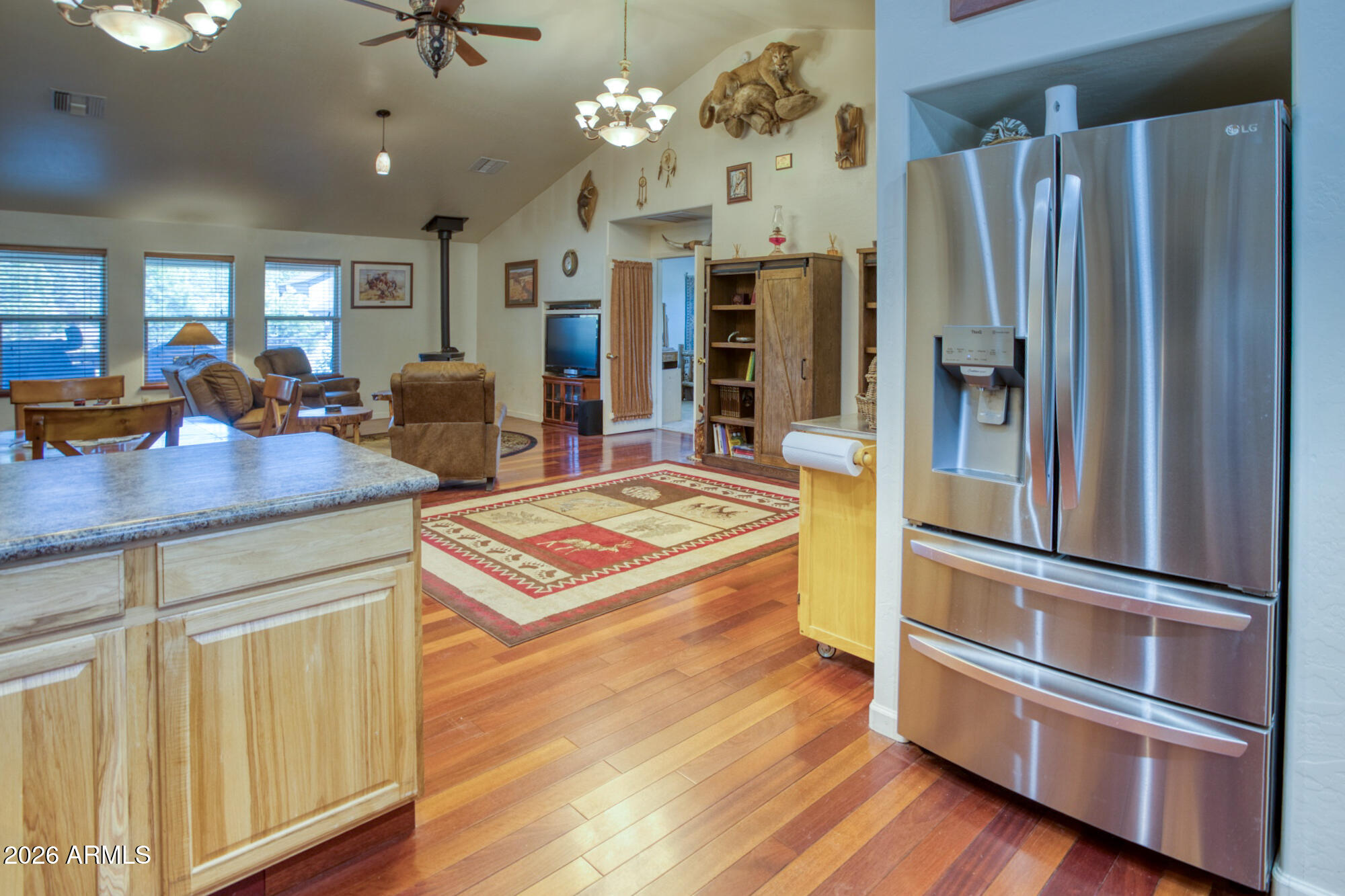 507 North Skylane Road Pinetop, AZ 85935 - Photo 3 of 52 Kitchen to Living