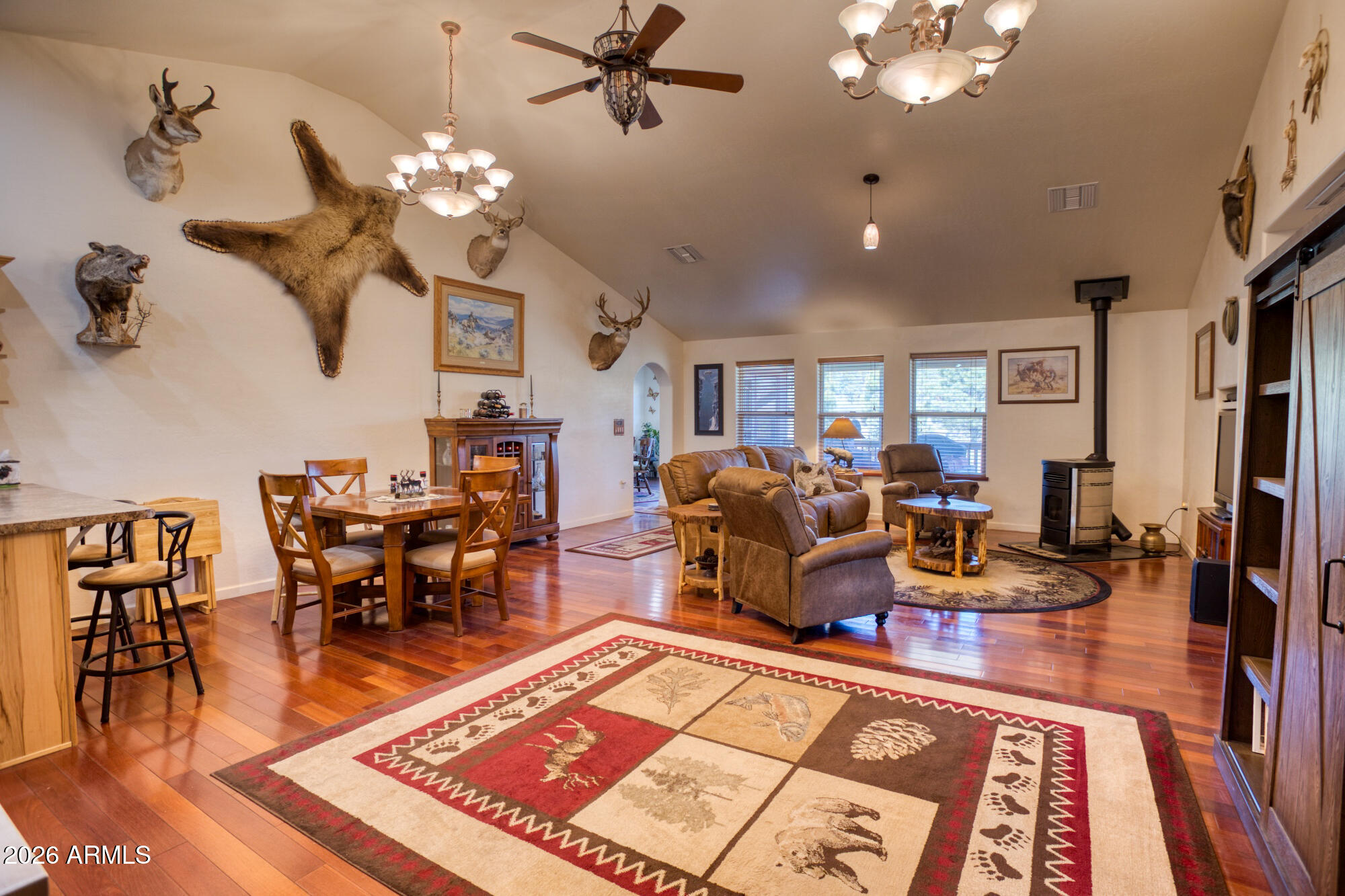 507 North Skylane Road Pinetop, AZ 85935 - Photo 4 of 52 Greatroom