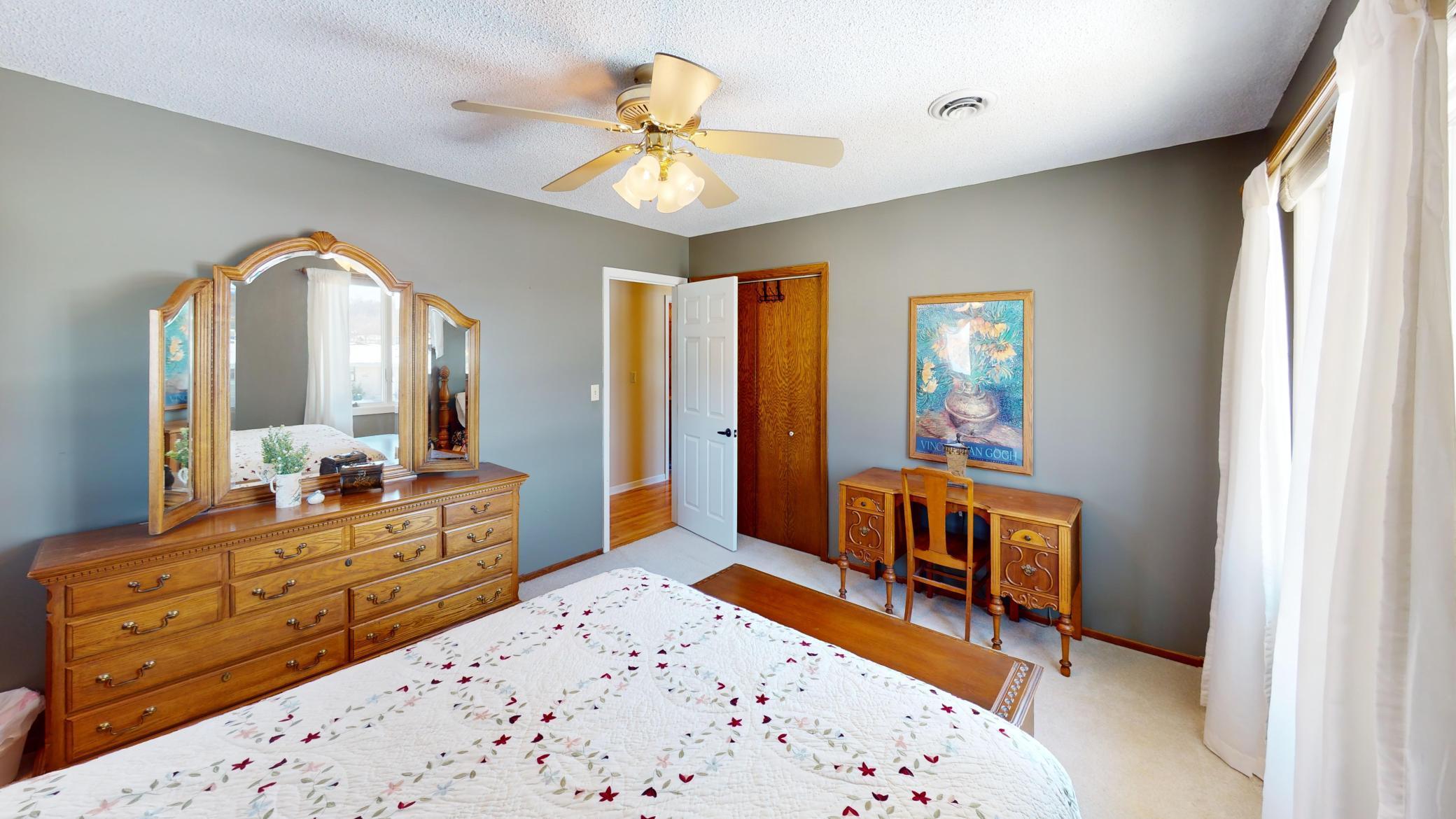 319 Garden Road Albert Lea, MN 56007 - Photo 13 of 31