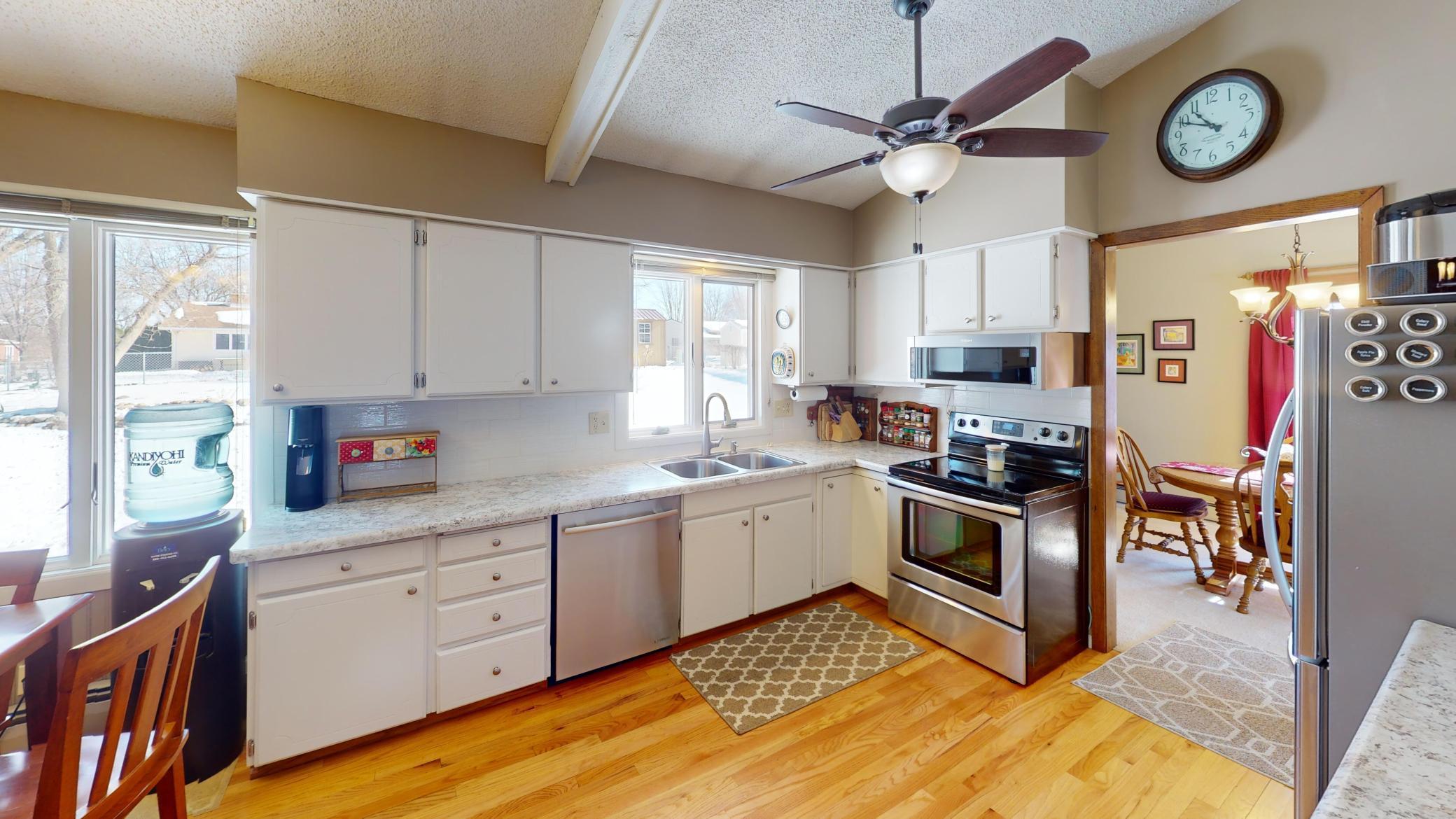 319 Garden Road Albert Lea, MN 56007 - Photo 7 of 31