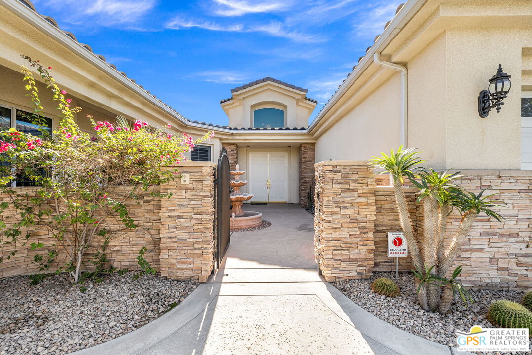 51 Killian Way Rancho Mirage, CA 92270 - Photo 20 of 71 a view of entryway