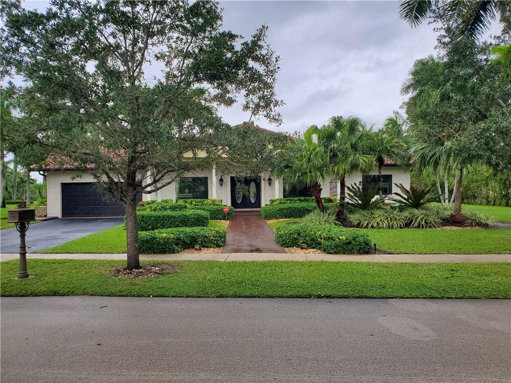 780 Ranch Road Weston, FL 33326 - Photo 6 of 35 Photo 6