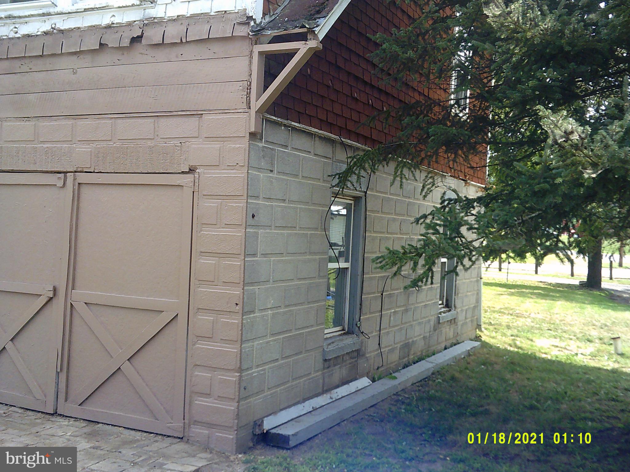 14210 Croghan Pike Mount Union, PA 17066 - Photo 5 of 12