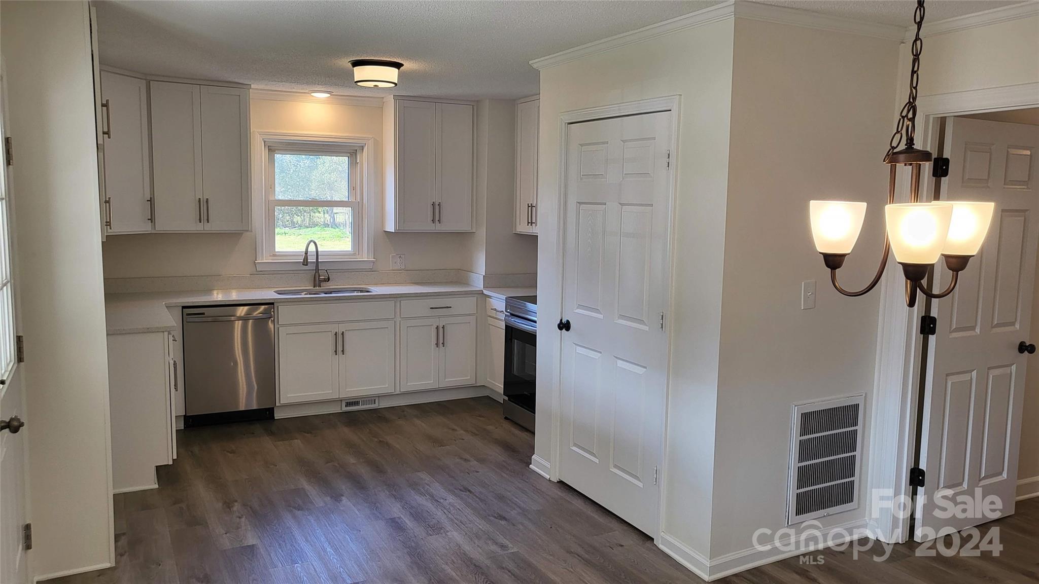 523 Saluda Road Chester, SC 29706 - Photo 3 of 19 Gallery Image 3