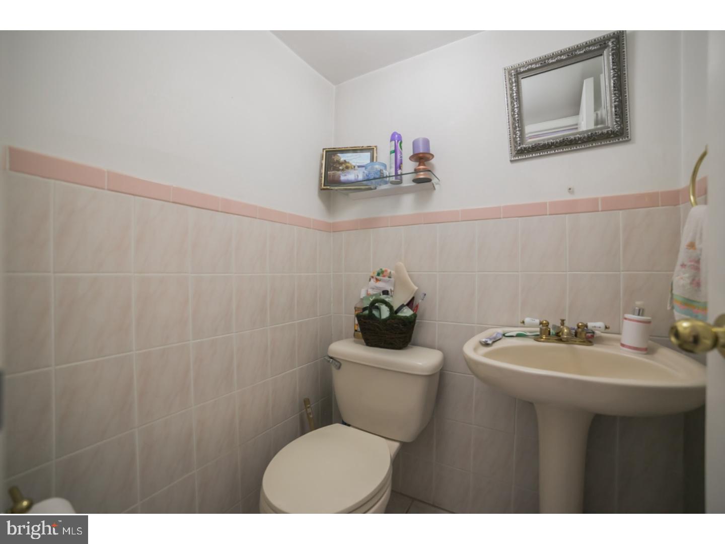 687 Mueller Road Warminster, PA 18974 - Photo 14 of 25 Gallery Image 14