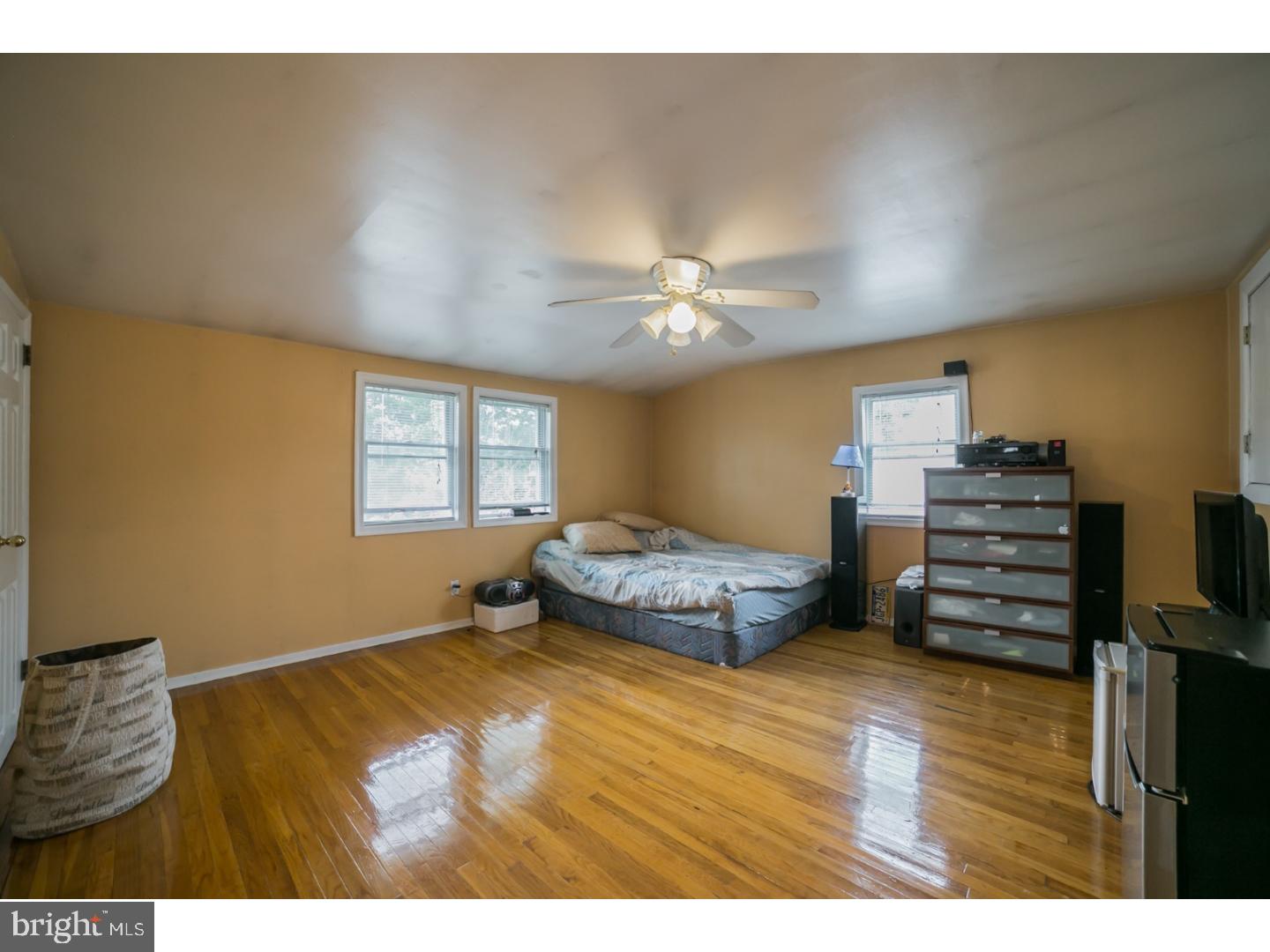 687 Mueller Road Warminster, PA 18974 - Photo 21 of 25 Gallery Image 21