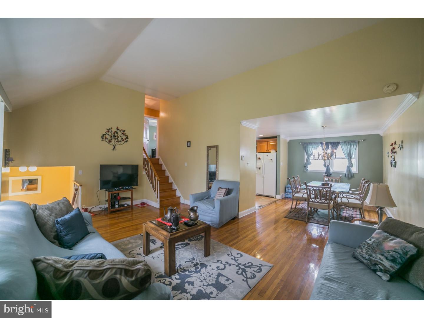 687 Mueller Road Warminster, PA 18974 - Photo 4 of 25 Gallery Image 4