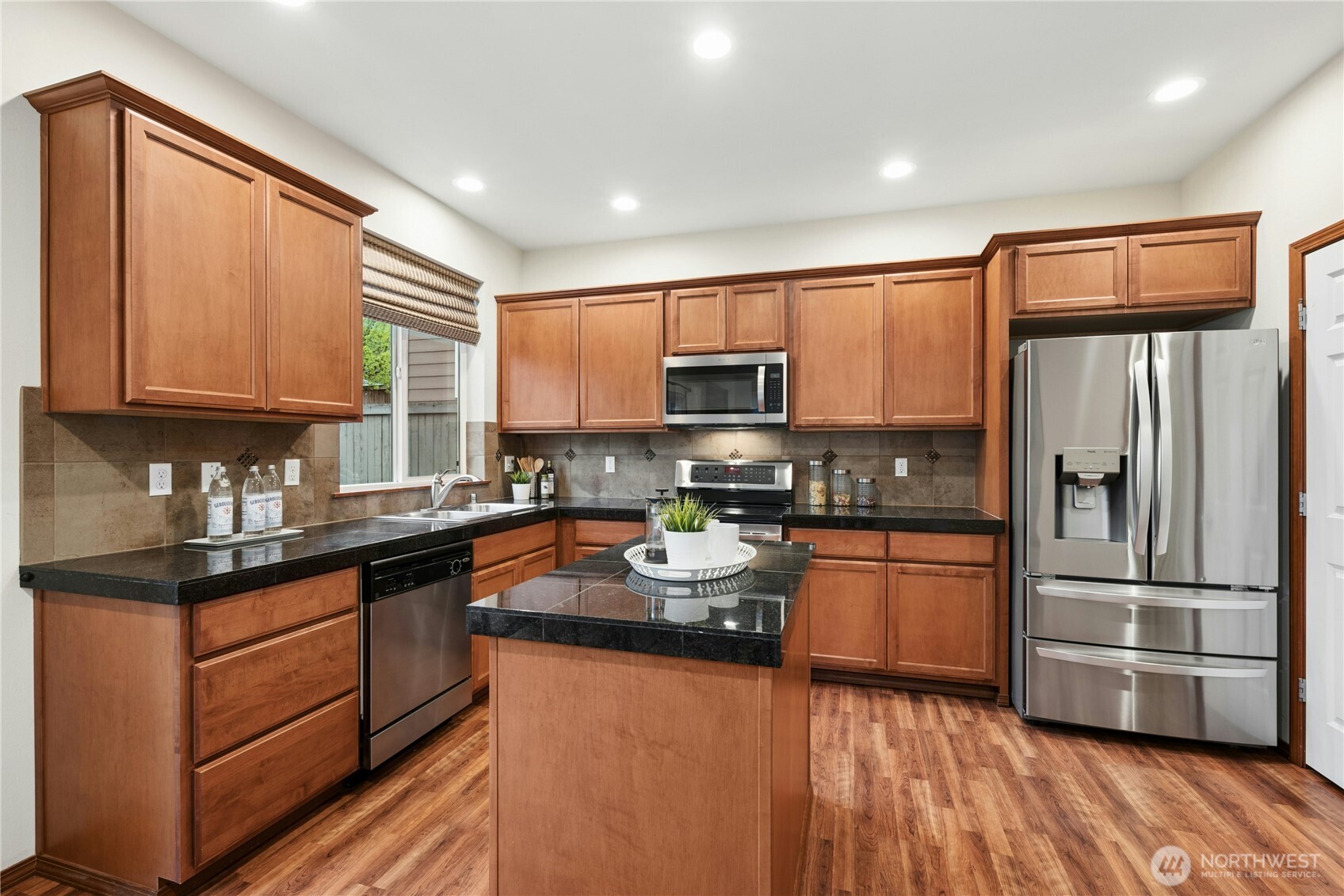 4127 228th Place South East Bothell, WA 98021 - Photo 8 of 27