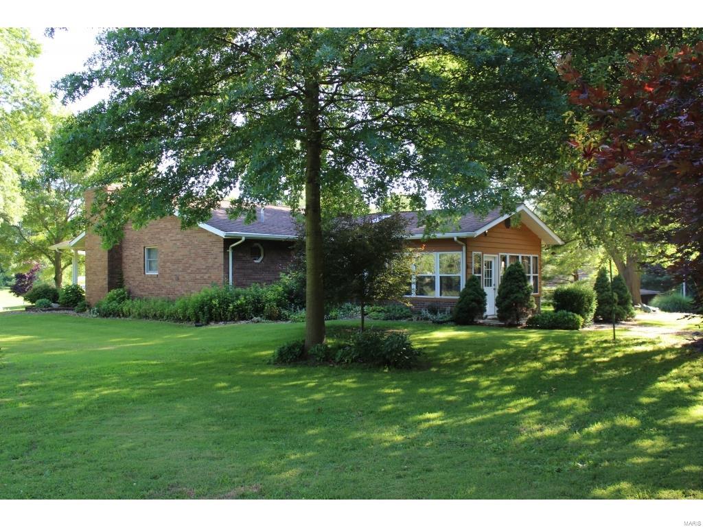 8549 East Kirsch Road Troy, IL 62294 - Photo 13 of 45