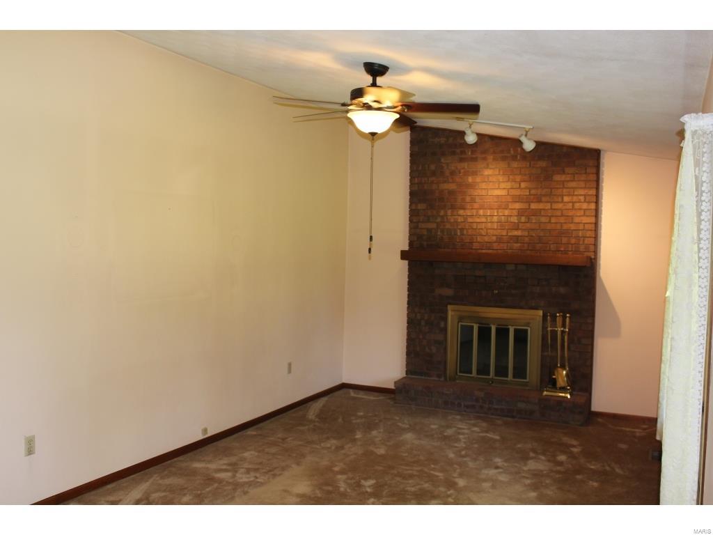 8549 East Kirsch Road Troy, IL 62294 - Photo 27 of 45