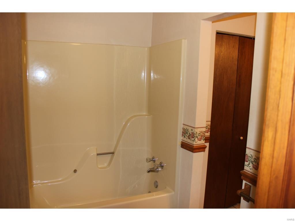 8549 East Kirsch Road Troy, IL 62294 - Photo 40 of 45