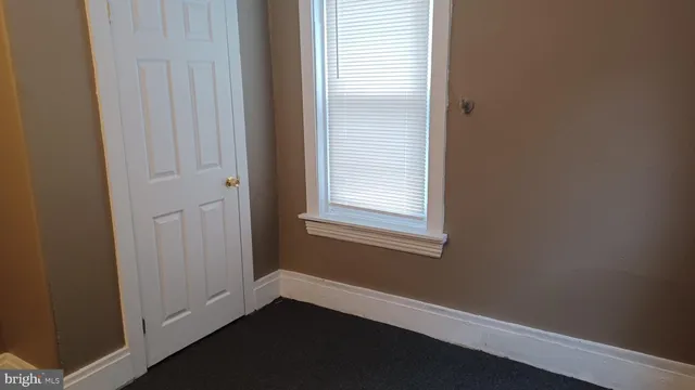 $2,400 | 411 North Montgomery Street, Trenton, NJ 08618