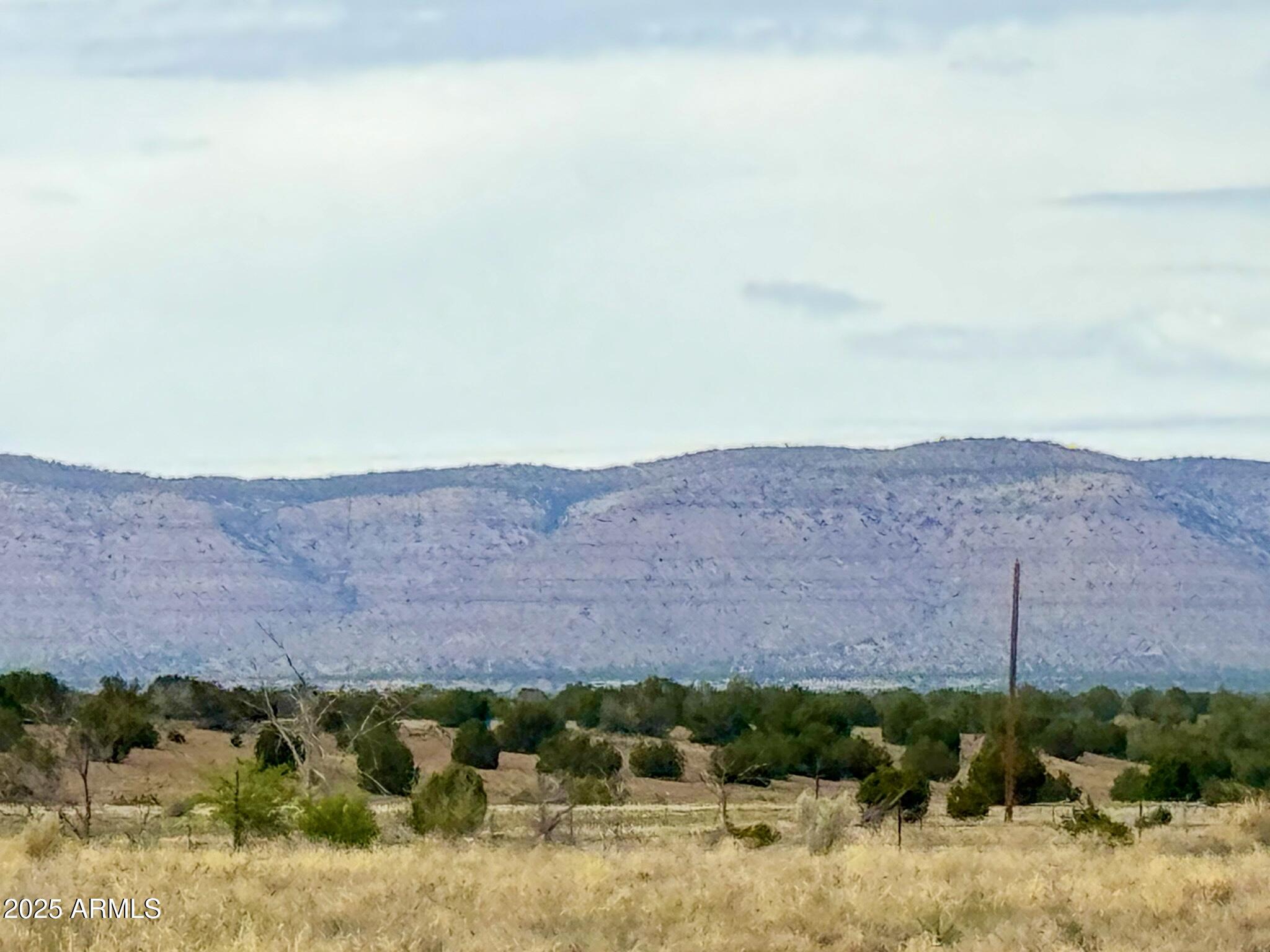 870 West Iris Road, Unit 6 Paulden, AZ 86334 - Photo 5 of 24 IMG_1305