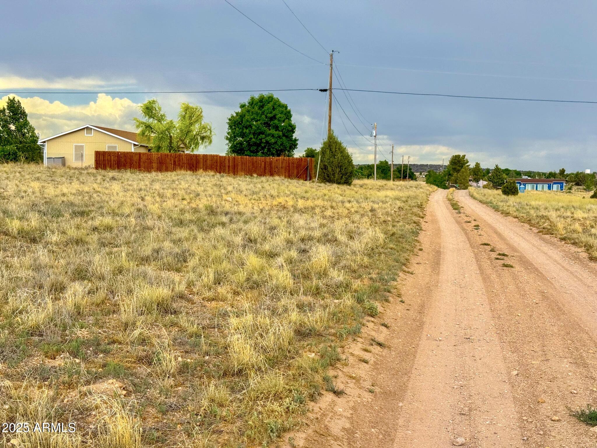 870 West Iris Road, Unit 6 Paulden, AZ 86334 - Photo 8 of 24 IMG_1309