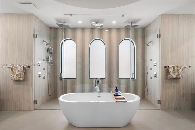 $6,995,000 | 324 Coconut Isle Drive, Fort Lauderdale, FL 33301