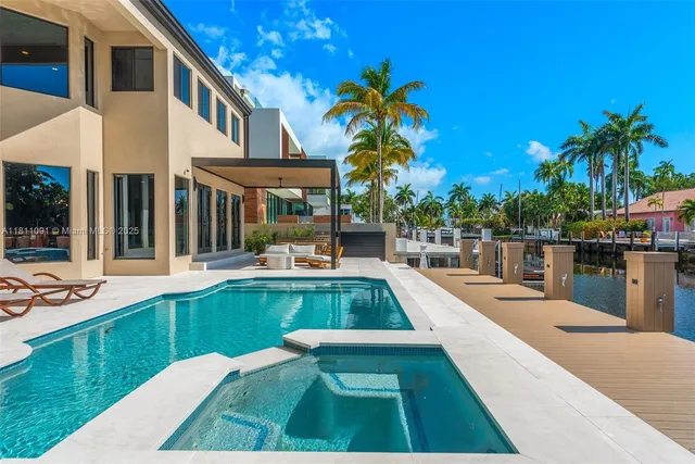 $6,995,000 | 324 Coconut Isle Drive, Fort Lauderdale, FL 33301