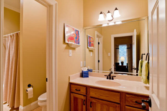 119 Sandy Ford Road Fairhope, AL 36532 - Photo 15 of 23 Jack & Jill bath