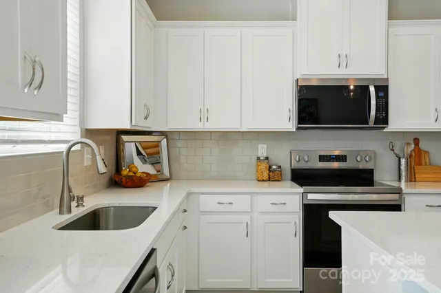 $324,990 | 628 Cassidy Court, Clover, SC 29710