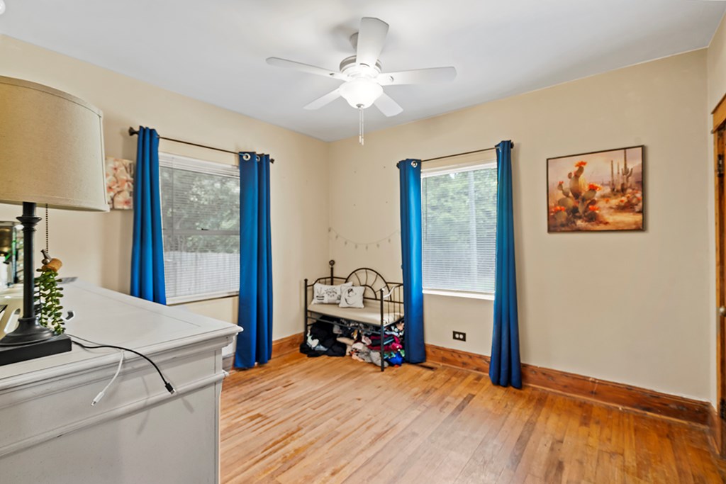 310 Sample Road Greenwood, SC 29649 - Photo 9 of 13 Gallery Image 9
