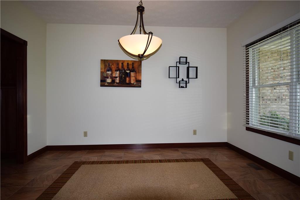 2141 Crabill Road Springfield, OH 45502 - Photo 6 of 41