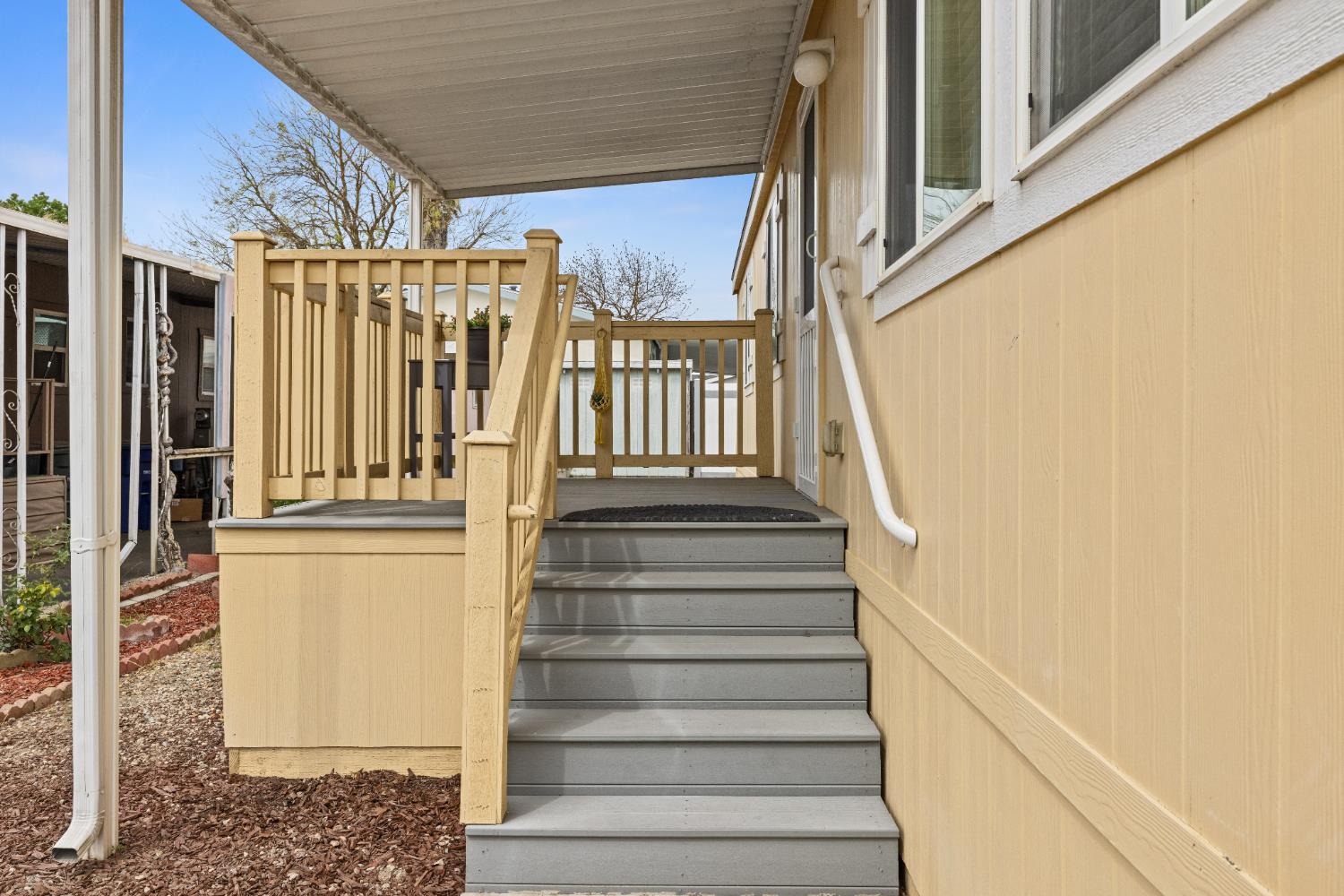 2621 Prescott, Unit 92 Modesto, CA 95350 - Photo 3 of 25 a view of entryway