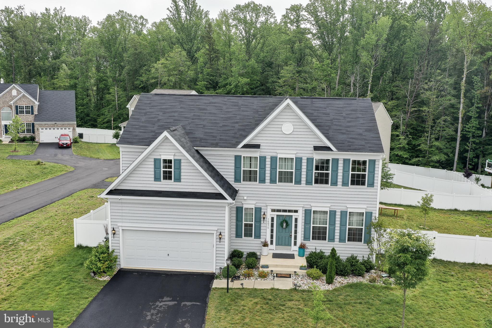 16075 Crossed Talons Road Woodbridge, VA 22193 - Photo 4 of 46 Gallery Image 4