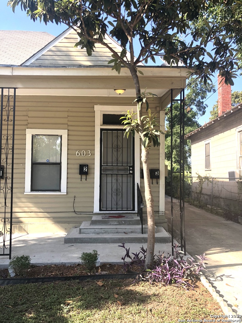 603 Devine Street, Unit 2 San Antonio, TX 78210 - Photo 2 of 16 a front view of a house