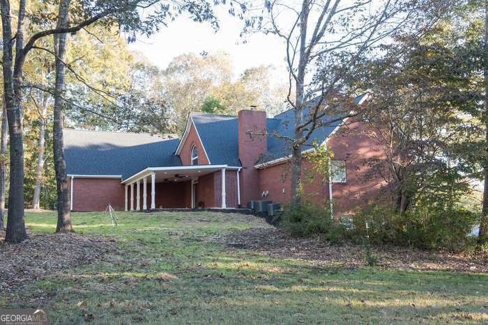 1925 Jesse Cronic Road Braselton, GA 30517 - Photo 9 of 45