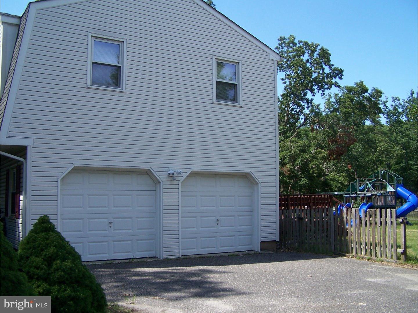 408 Indian Mills Road Shamong, NJ 08088 - Photo 2 of 19 Garage
