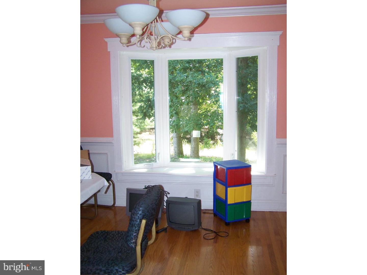 408 Indian Mills Road Shamong, NJ 08088 - Photo 7 of 19 Dining Room