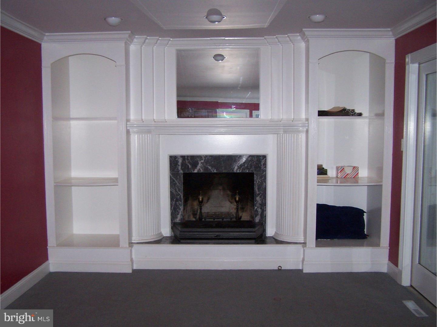 408 Indian Mills Road Shamong, NJ 08088 - Photo 8 of 19 Family Room