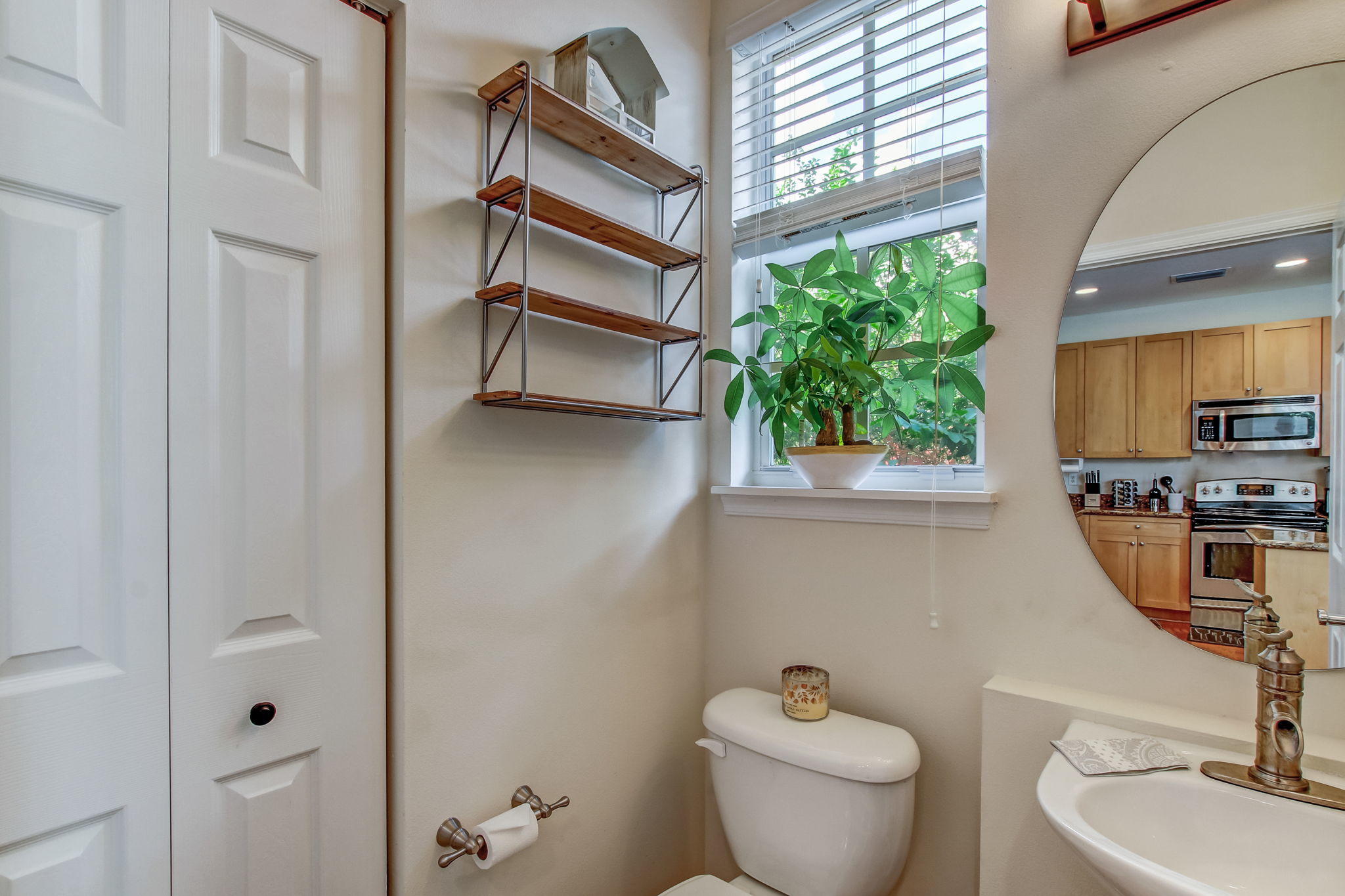 421 School House Road Jupiter, FL 33458 - Photo 11 of 24 Guest Bath Second Floor