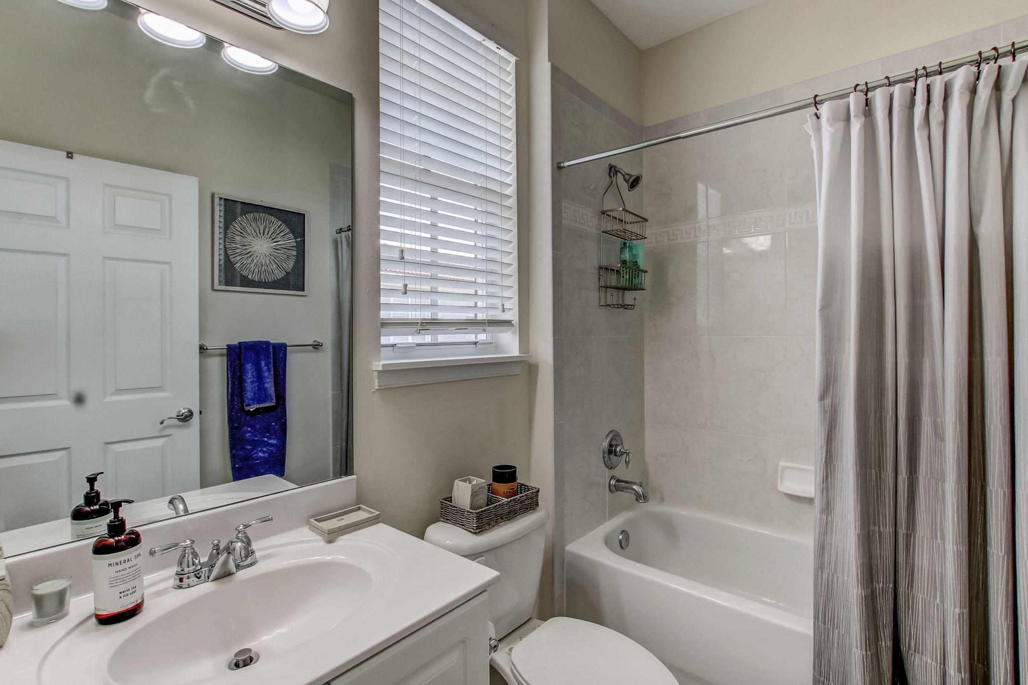 421 School House Road Jupiter, FL 33458 - Photo 16 of 24 Second Bathroom