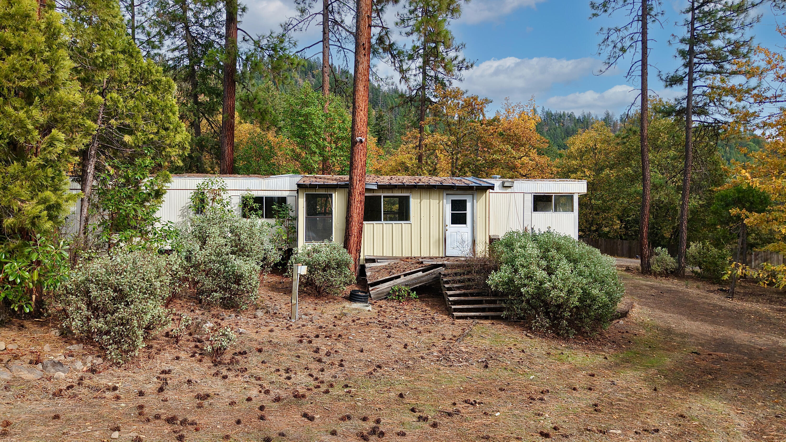 121 Horse Ranch Road Prospect, OR 97536 - Photo 12 of 21 Home