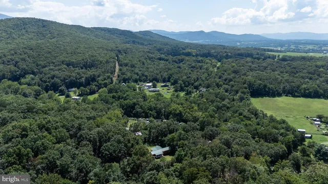 $299,900 | 114 Americana Road, Luray, VA 22835