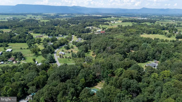 $299,900 | 114 Americana Road, Luray, VA 22835