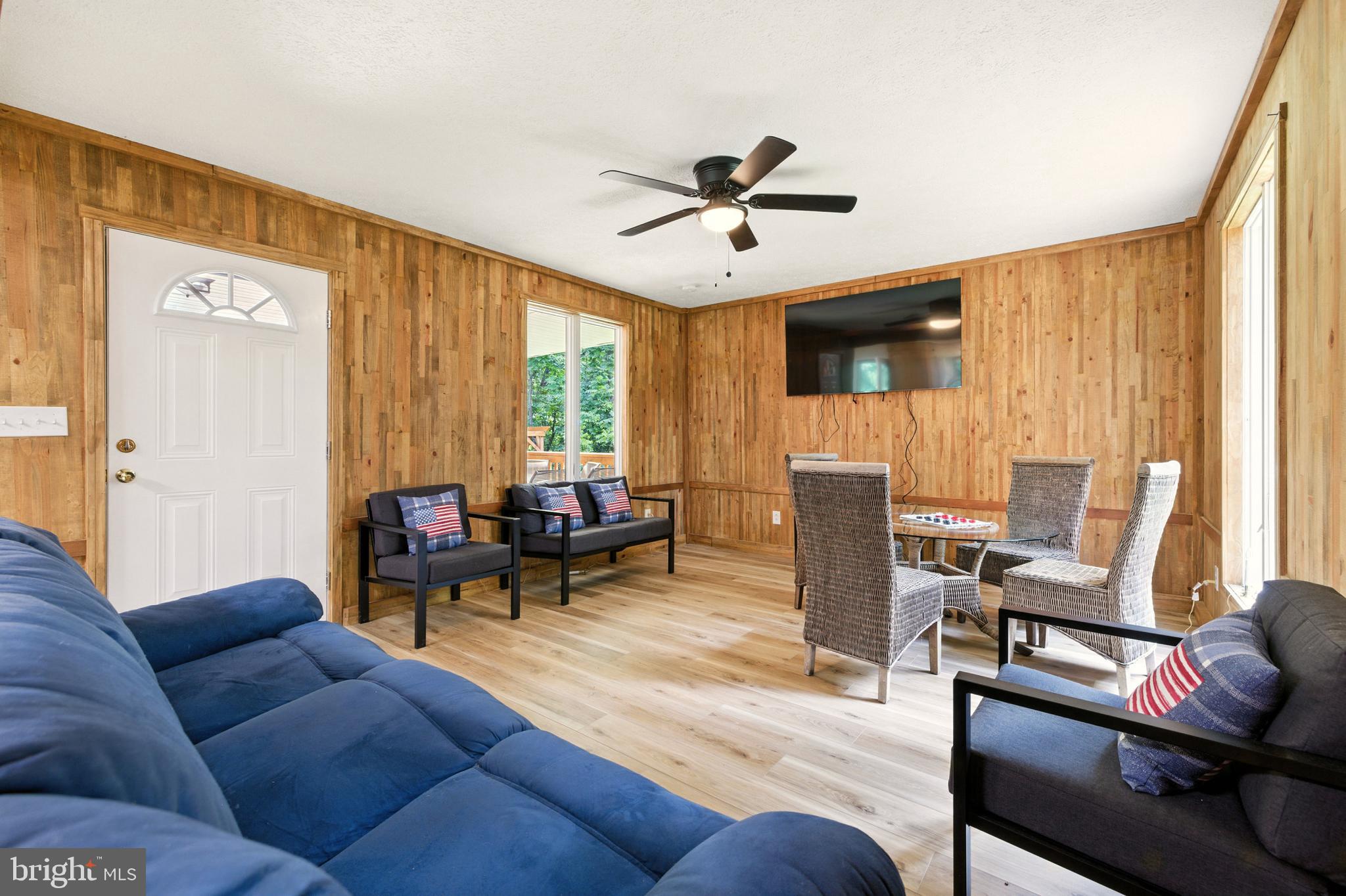 114 Americana Road Luray, VA 22835 - Photo 8 of 67 a living room with furniture and a window