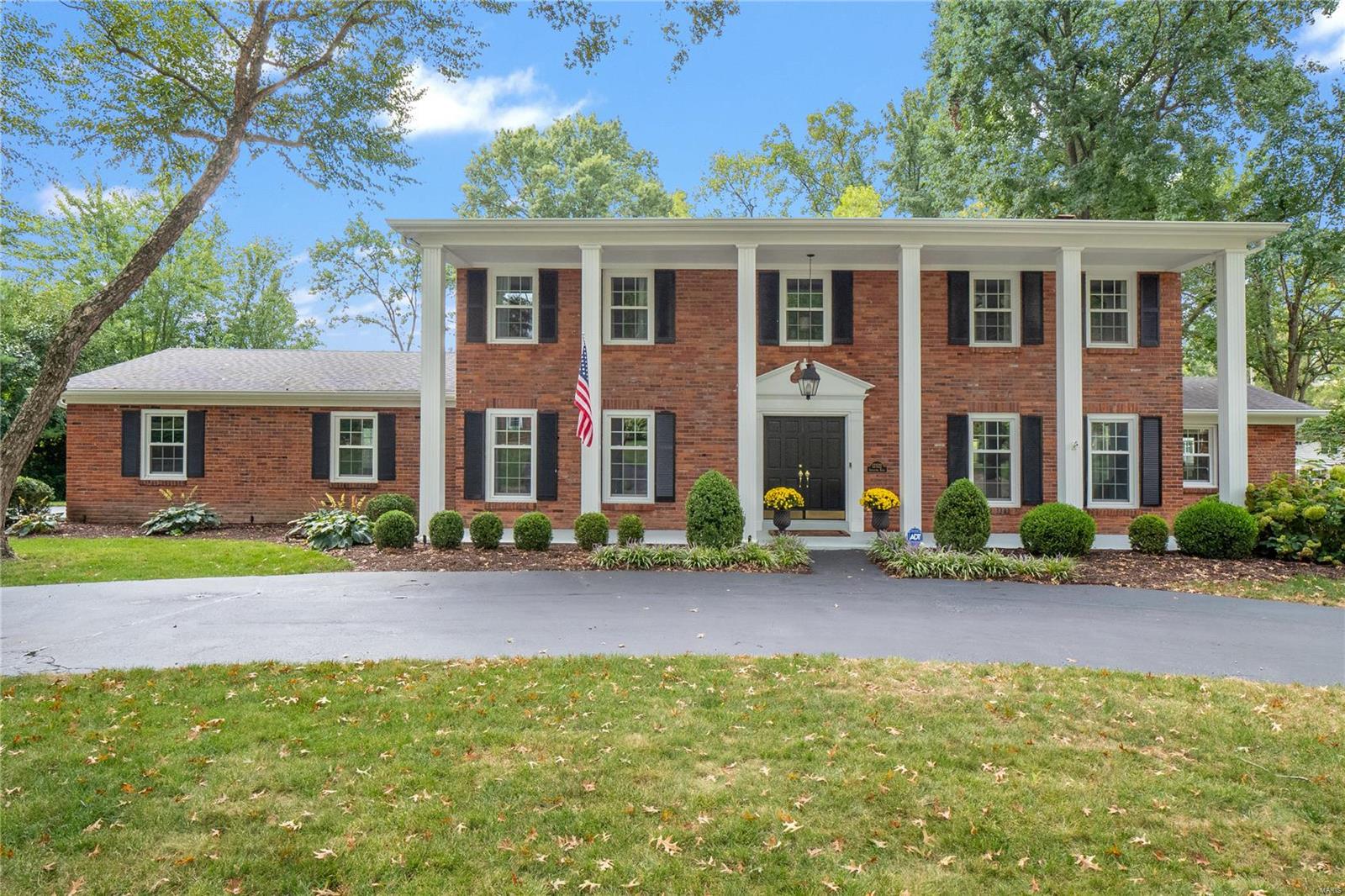 12322 Ironstone Road St. Louis, MO 63131 - Photo 1 of 35 Gallery Image 1