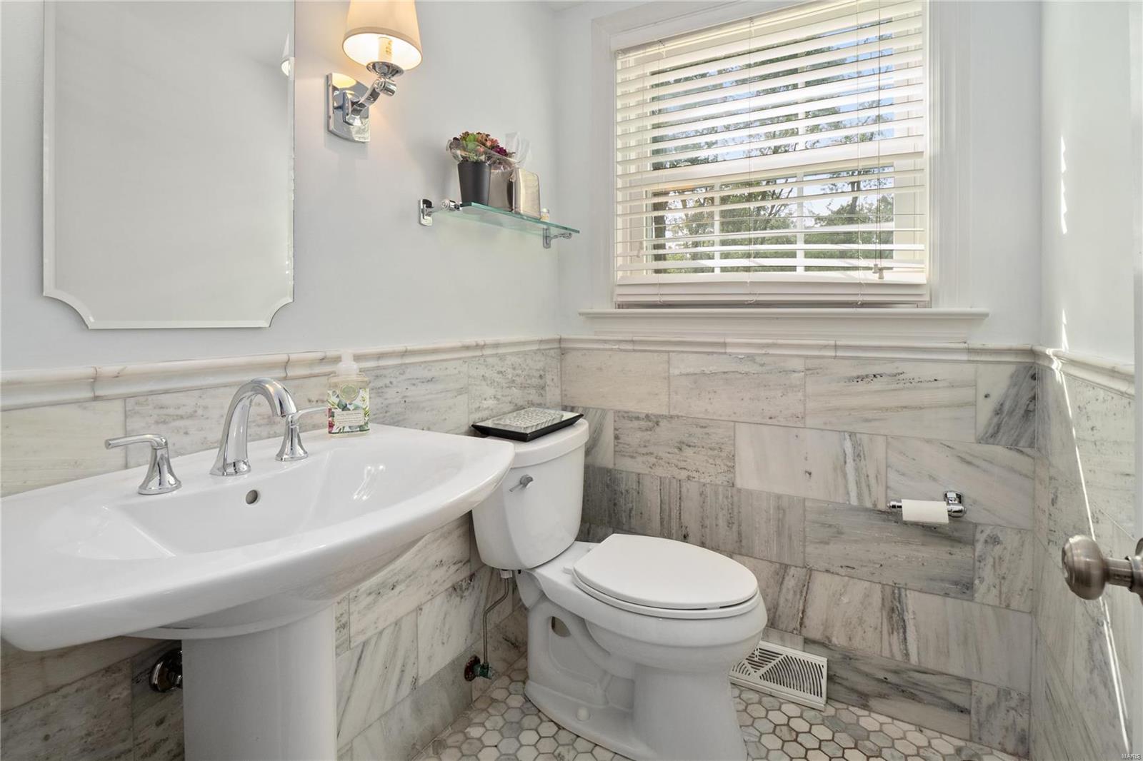 12322 Ironstone Road St. Louis, MO 63131 - Photo 13 of 35 Gallery Image 13